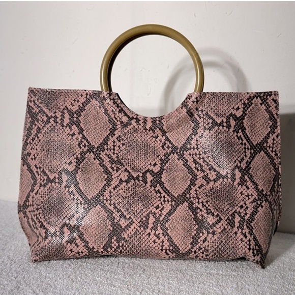 5/$25 Beauty Boutique Pink Reptile Print Faux Leather Hand Bag Makeup Bag - Picture 1 of 10